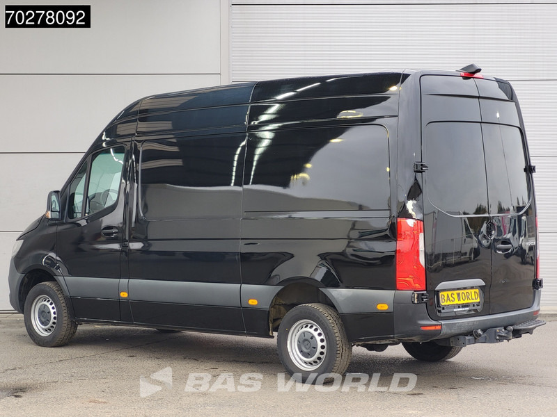 Mercedes-Benz Sprinter 317 CDI Automaat L2H2 3500KG Trekhaak 170PK Airco Camera MBUX CarPlay Euro6 L2 10m3 Airco Trekhaak - Panel van: picture 2 Mercedes-Benz Sprinter 317 CDI Automaat L2H2 3500KG Trekhaak 170PK Airco Camera MBUX CarPlay Euro6 L2 10m3 Airco Trekhaak - Panel van: picture 2