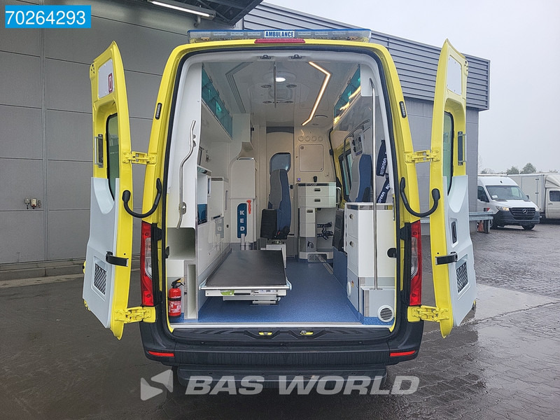 Mercedes-Benz Sprinter 319 CDI Automaat Nieuw! Complete Ambulance Ziekenwagen Rettungswagen Krankenwagen Airco - Ambulance: picture 3 Mercedes-Benz Sprinter 319 CDI Automaat Nieuw! Complete Ambulance Ziekenwagen Rettungswagen Krankenwagen Airco - Ambulance: picture 3