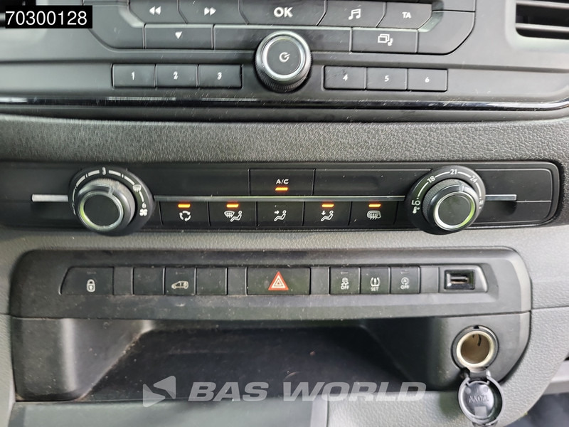 Small van Toyota ProAce 120PK L3H1 Dubbele Schuifdeur Trekhaak Airco Cruise APK 12-2025 Euro6 L3 Airco Trekhaak Cruise control: picture 15 Small van Toyota ProAce 120PK L3H1 Dubbele Schuifdeur Trekhaak Airco Cruise APK 12-2025 Euro6 L3 Airco Trekhaak Cruise control: picture 15