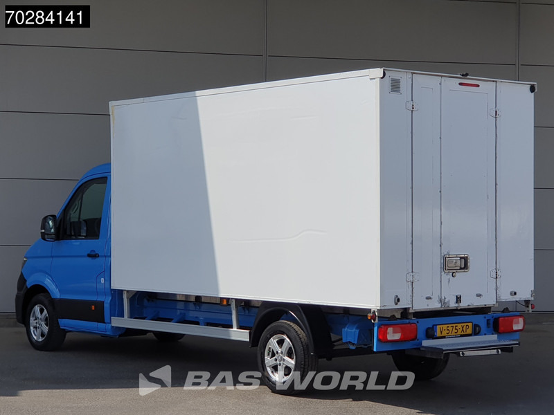 Volkswagen Crafter 102pk Bakwagen Airco Euro6 Meubelbak Koffer 17m3 Airco - Box van: picture 2 Volkswagen Crafter 102pk Bakwagen Airco Euro6 Meubelbak Koffer 17m3 Airco - Box van: picture 2