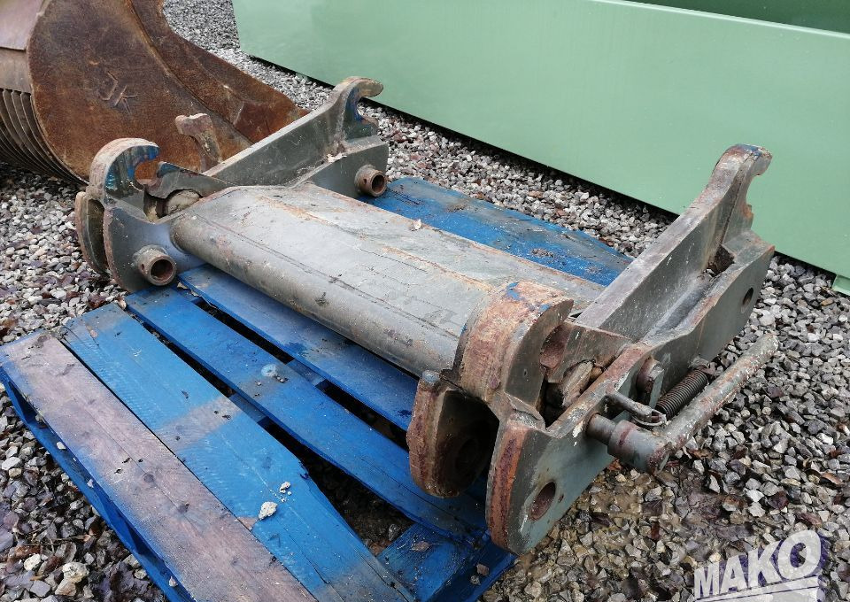 Szybkozłącze mechaniczne do ładowarki CAT 950 - Attachment for Construction machinery: picture 2 Szybkozłącze mechaniczne do ładowarki CAT 950 - Attachment for Construction machinery: picture 2