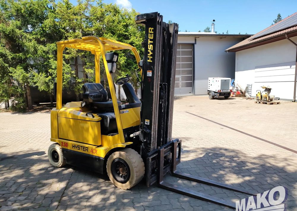 Electric forklift Hyster J2.50XM-717: picture 7