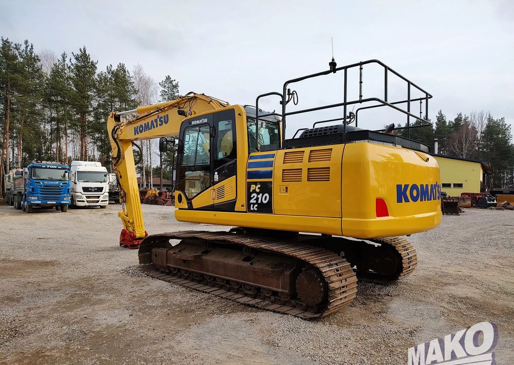 Komatsu PC210 LC-10 - Crawler excavator: picture 3 Komatsu PC210 LC-10 - Crawler excavator: picture 3