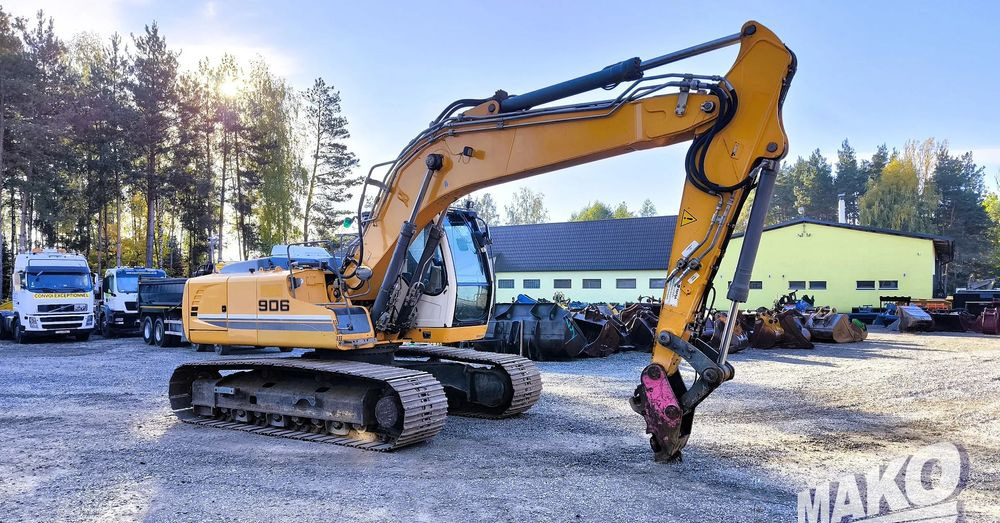 Crawler excavator Liebherr R906 LC Litronic: picture 6