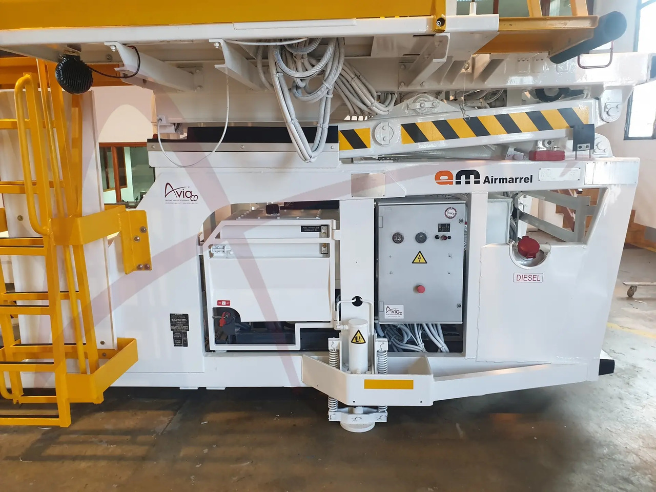 AIR MARREL LAM 3500 DP/R8 - Aircraft cargo loader: picture 2 AIR MARREL LAM 3500 DP/R8 - Aircraft cargo loader: picture 2