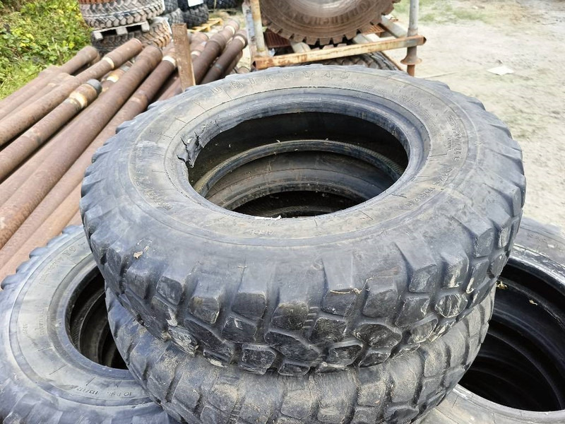 Michelin 6,50 R16 C 7,00R16 C 22/100R16 255/100R16 banden l - Wheels and tires for Construction machinery: picture 5 Michelin 6,50 R16 C 7,00R16 C 22/100R16 255/100R16 banden l - Wheels and tires for Construction machinery: picture 5