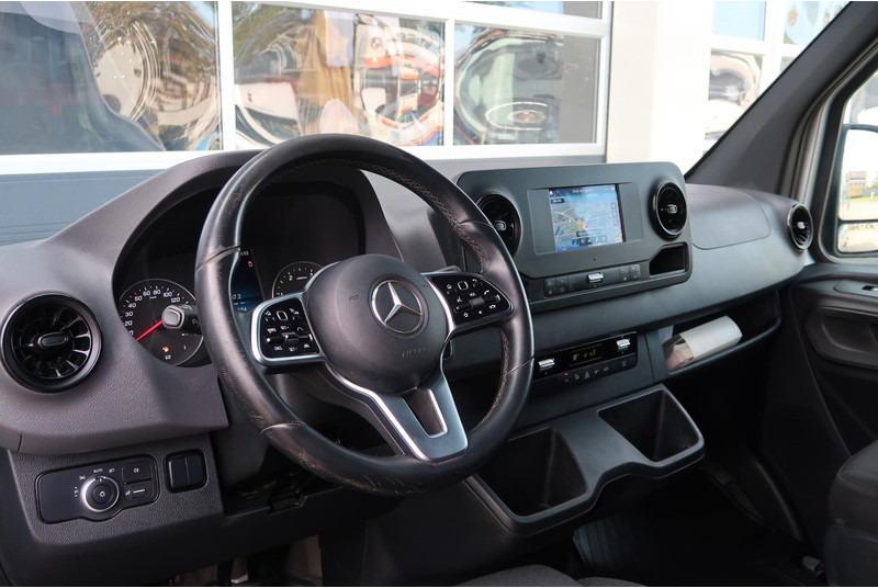 Mercedes-Benz Sprinter 319 3.0 CDI L2H2 V6 AUT/ 360/ LED/ MBUX/ ACC/ CLIMA/ STANDKACH - Panel van: picture 2 Mercedes-Benz Sprinter 319 3.0 CDI L2H2 V6 AUT/ 360/ LED/ MBUX/ ACC/ CLIMA/ STANDKACH - Panel van: picture 2