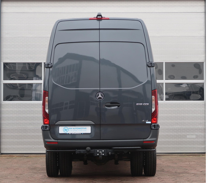 Panel van Mercedes-Benz Sprinter 519 CDI L2H2 4X4 AUT/ 2X DEUR/ 3,5T/ MBUX/ CAMERA/ ETC.: picture 17