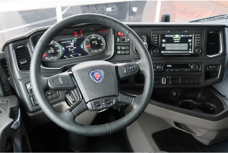 Scania R410 NGS LNG/ RETARDER/ ACC/ DIFF LOCK/ ETC - Tractor unit: picture 2 Scania R410 NGS LNG/ RETARDER/ ACC/ DIFF LOCK/ ETC - Tractor unit: picture 2