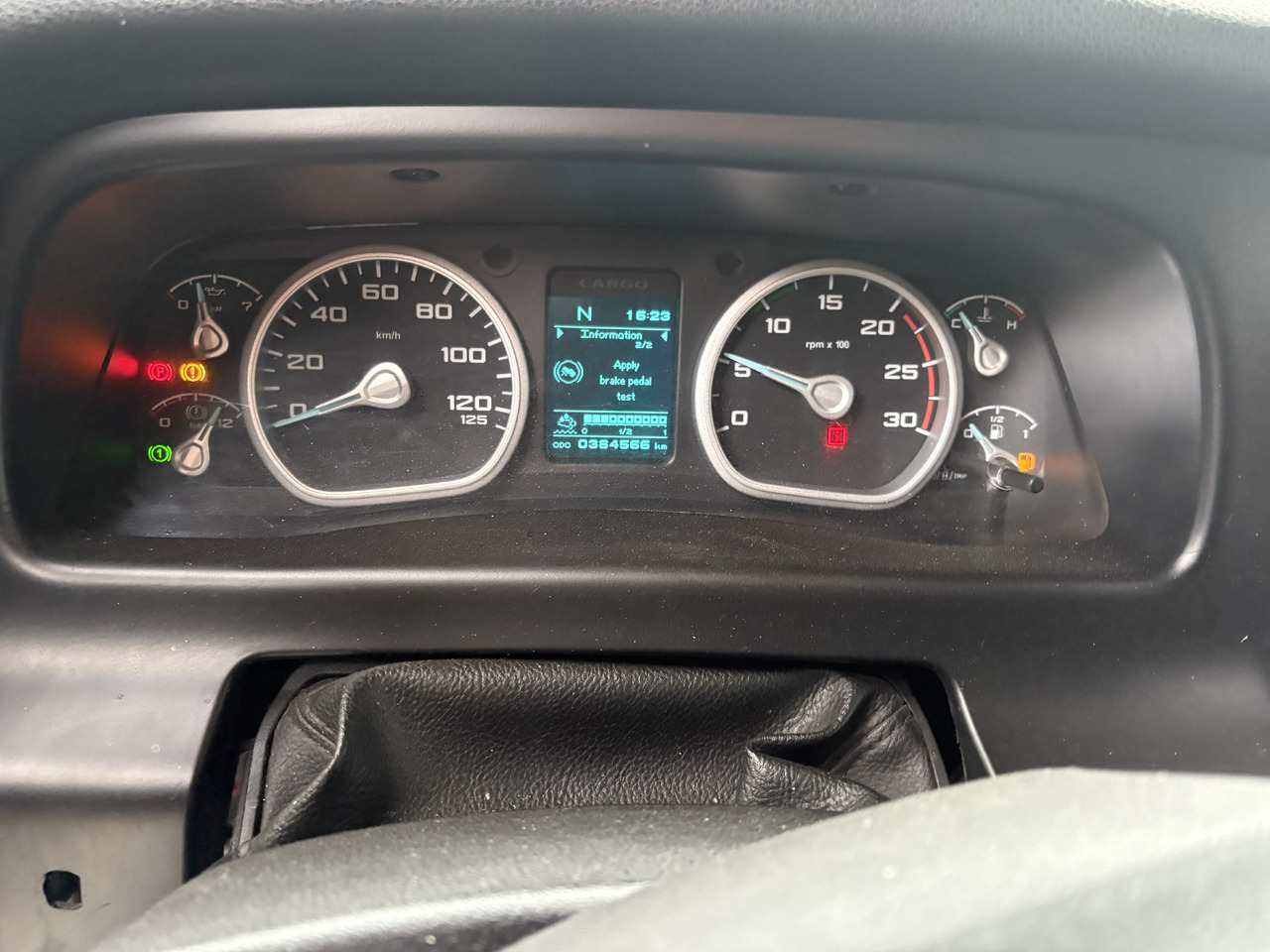 FORD 18.480 EURO6 automatic 4x2 300.000km 2unite - Tractor unit: picture 4 FORD 18.480 EURO6 automatic 4x2 300.000km 2unite - Tractor unit: picture 4