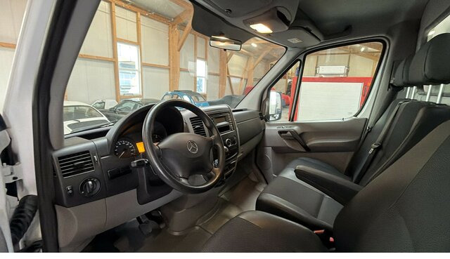 MERCEDES-BENZ Sprinter 316 CDI Pritsche 4x4 Allrad Plane... - Curtain side van: picture 4 MERCEDES-BENZ Sprinter 316 CDI Pritsche 4x4 Allrad Plane... - Curtain side van: picture 4