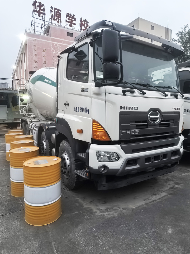 XCMG Official 12 Cubic Used Concrete Mixer Truck G4804B With Good Quality For Sale - Concrete mixer truck: picture 3 XCMG Official 12 Cubic Used Concrete Mixer Truck G4804B With Good Quality For Sale - Concrete mixer truck: picture 3