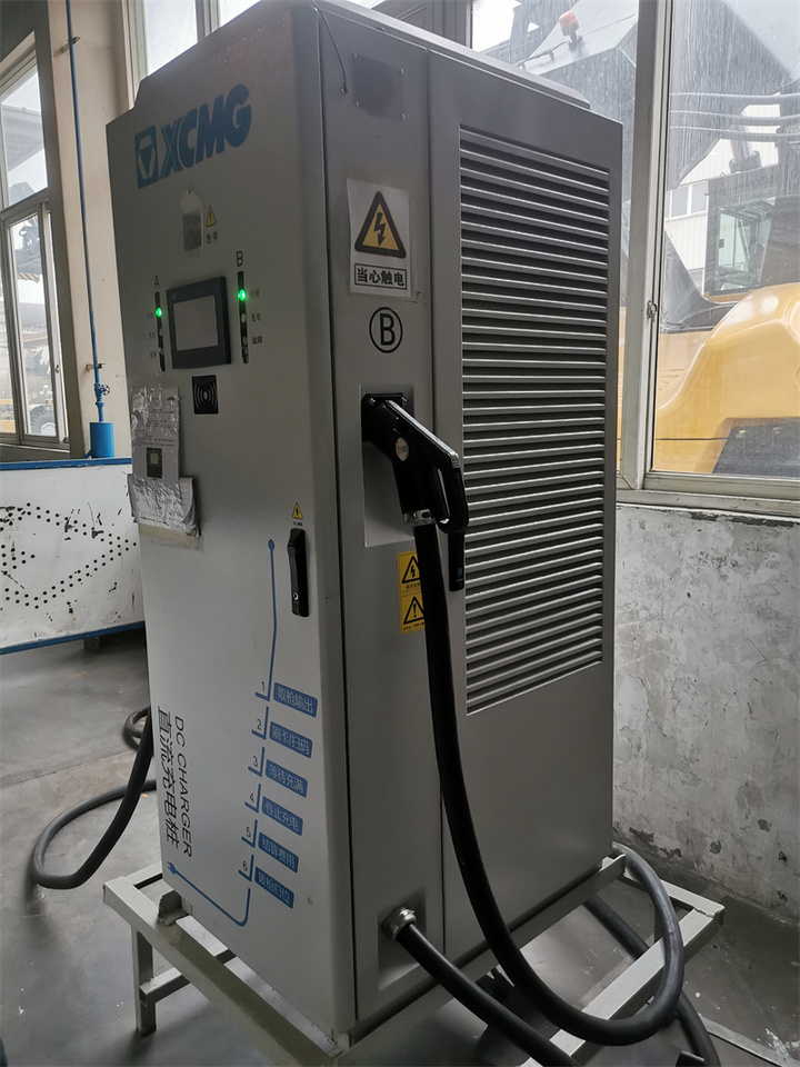 XCMG Official 45 Tons Pure Electric Container Reach Stacker XCS4531E Reach Stacker Crane Forklift - Reach stacker: picture 5 XCMG Official 45 Tons Pure Electric Container Reach Stacker XCS4531E Reach Stacker Crane Forklift - Reach stacker: picture 5