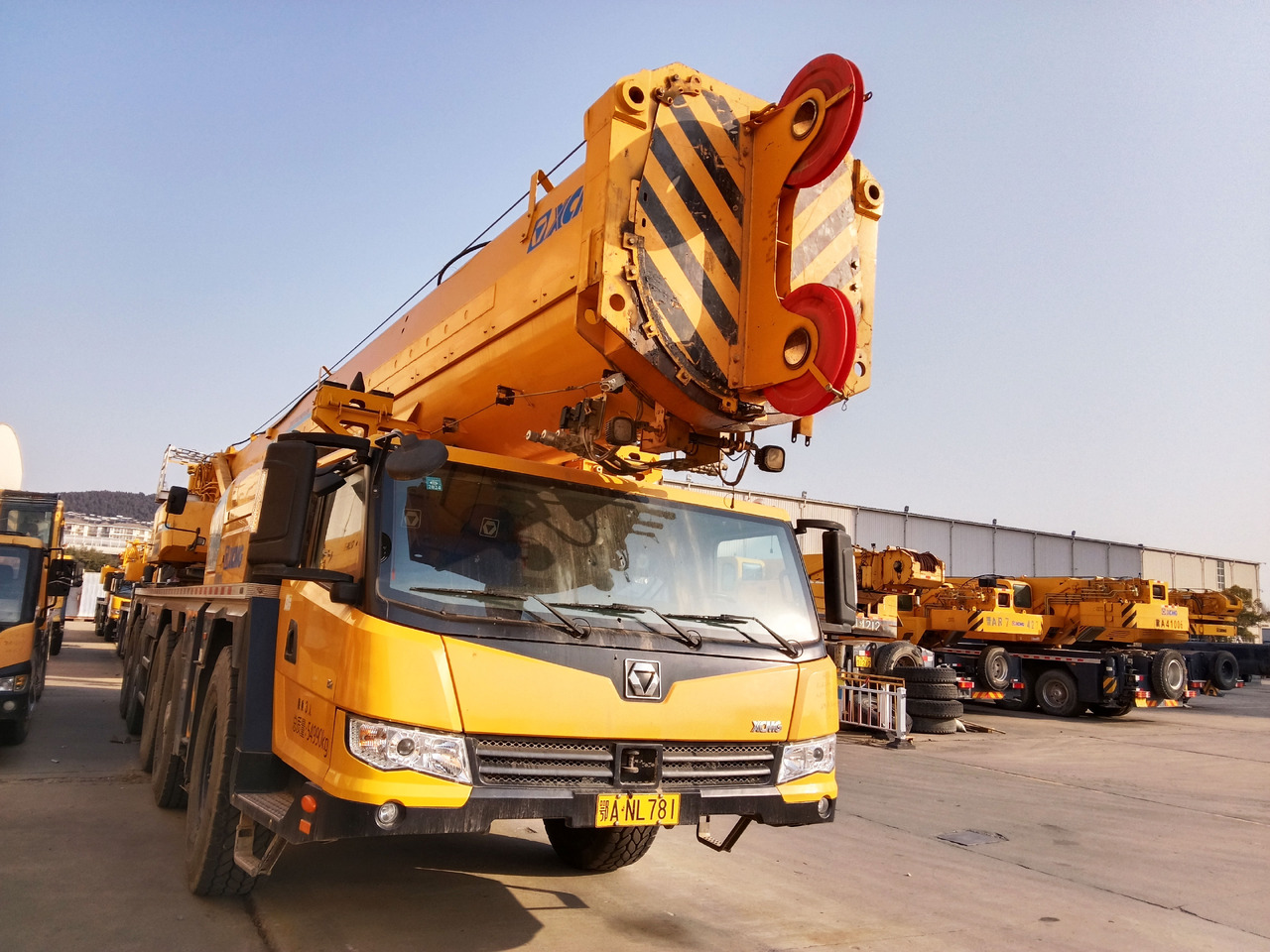 XCMG Official Second Truck Crane XCA260 260on Used All Terrain Crane Price - All terrain crane: picture 2 XCMG Official Second Truck Crane XCA260 260on Used All Terrain Crane Price - All terrain crane: picture 2