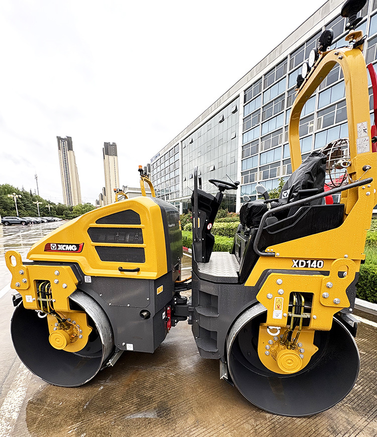 XCMG official XD140 4 ton mini light road roller price - Mini roller: picture 4 XCMG official XD140 4 ton mini light road roller price - Mini roller: picture 4