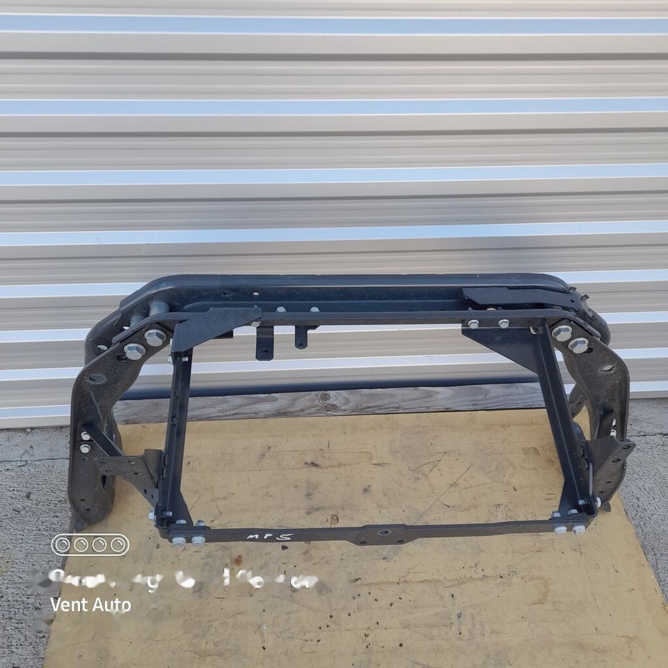 BELKA / ZAWIESZENIE KABINY TYŁ Mercedes-Benz ACTROS MP4 A9603176195 / A9603108560 Mercedes-Benz A9603176195 / A9603108560 - Body and exterior for Truck: picture 3 BELKA / ZAWIESZENIE KABINY TYŁ Mercedes-Benz ACTROS MP4 A9603176195 / A9603108560 Mercedes-Benz A9603176195 / A9603108560 - Body and exterior for Truck: picture 3