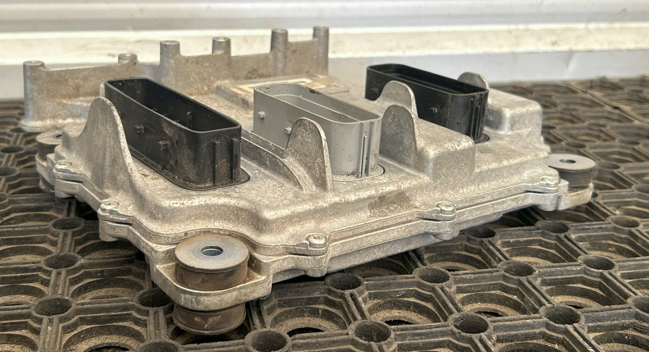 DAF ENGINE CONTROLLER DAF CF EURO 6 - ECU: picture 5 DAF ENGINE CONTROLLER DAF CF EURO 6 - ECU: picture 5