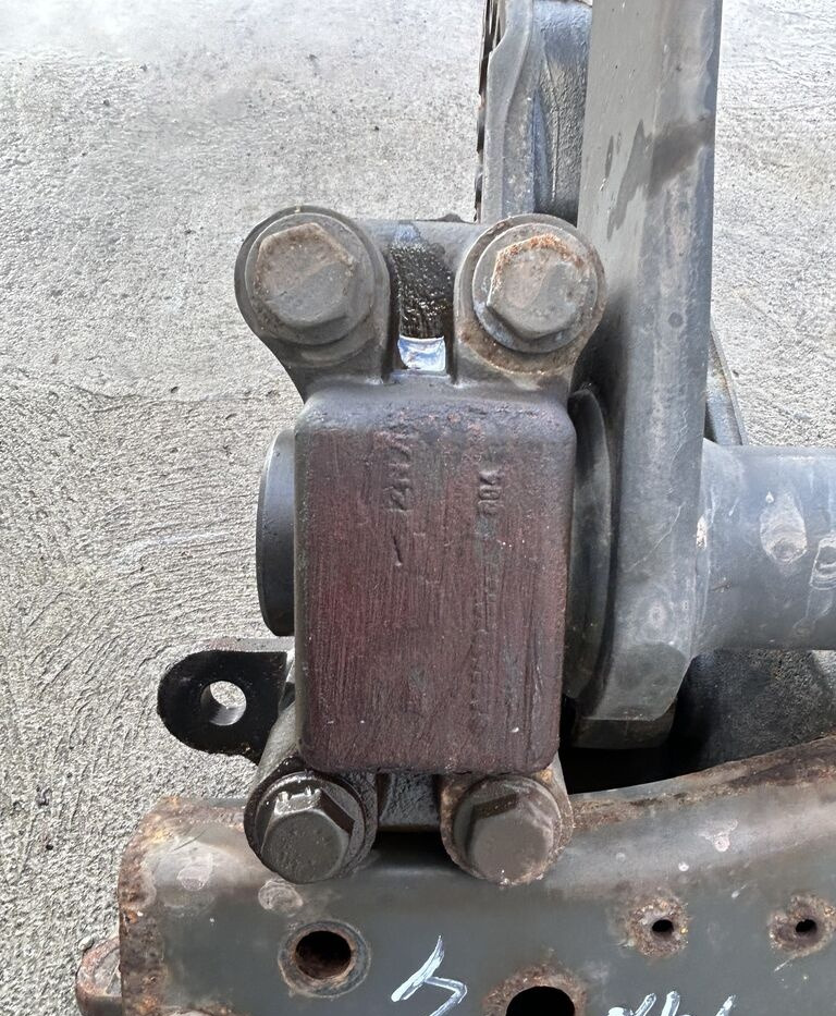 KOMPLETNE ZAWIESZENIE KABINY Mercedes-Benz ACTROS MP4 truck - Suspension for Truck: picture 4 KOMPLETNE ZAWIESZENIE KABINY Mercedes-Benz ACTROS MP4 truck - Suspension for Truck: picture 4