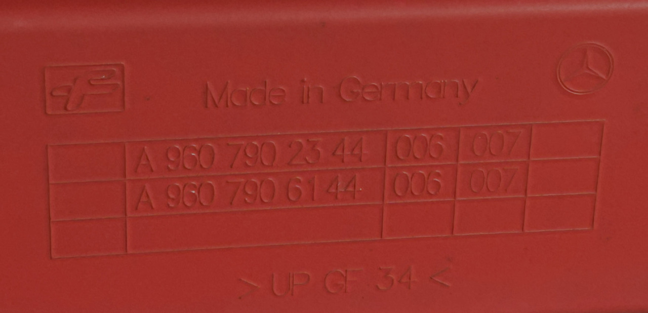 MERCEDES-BENZ ACTROS MP4 SPOILER - Aerodynamics/ Spoiler for Truck: picture 5 MERCEDES-BENZ ACTROS MP4 SPOILER - Aerodynamics/ Spoiler for Truck: picture 5