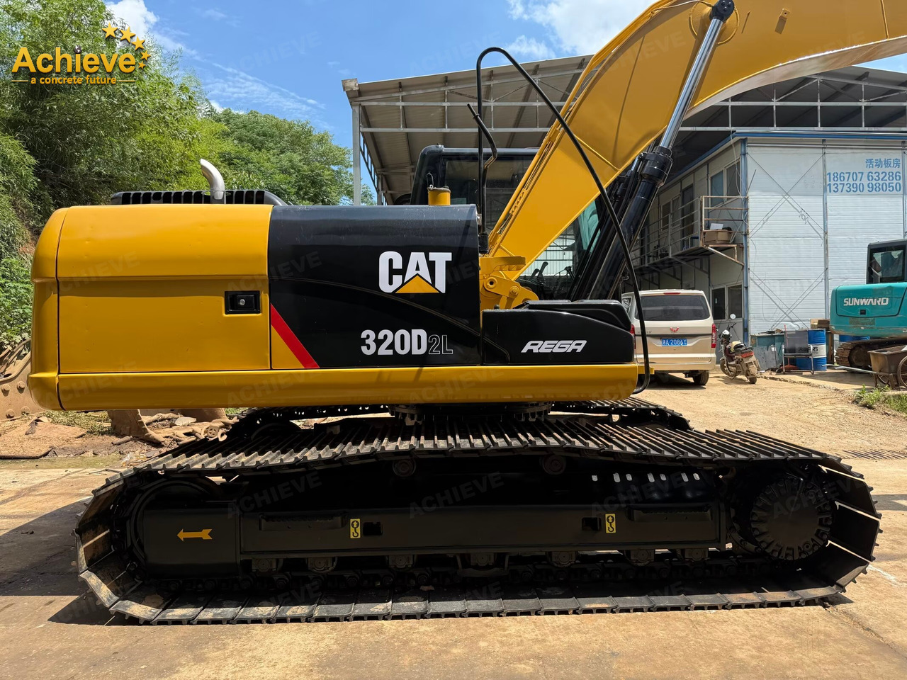 Crawler excavator CATERPILLAR 【ACHIEVE】TOP CONDITION!!! CAT 320D2L tracked excavator: picture 12