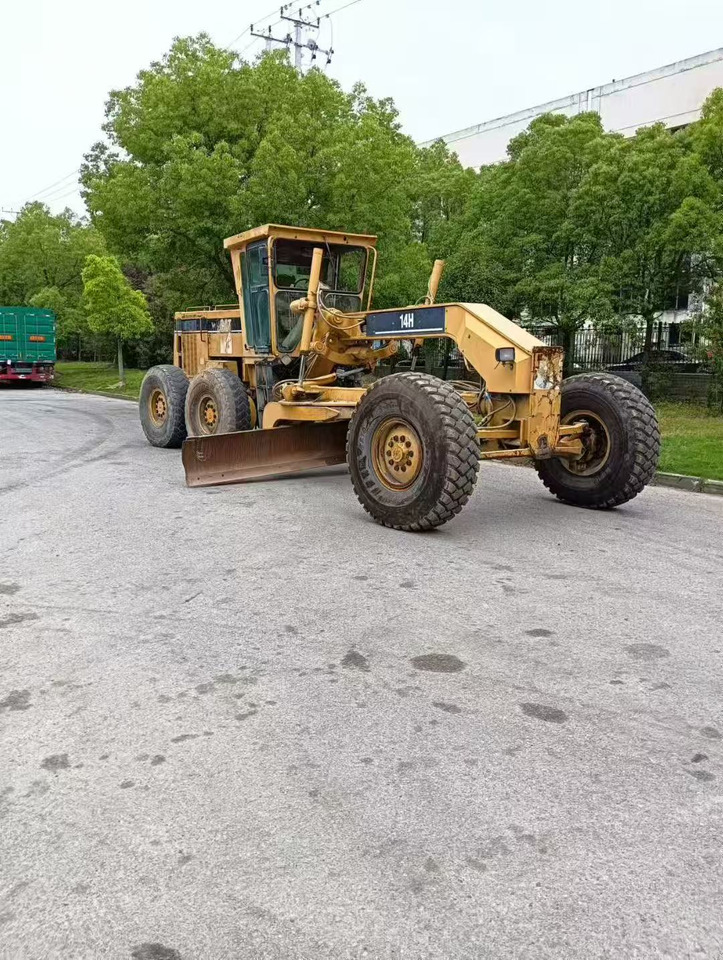 Caterpillar 14H, 140H Motor Grader Original Color CAT Machine - Grader: picture 1 Caterpillar 14H, 140H Motor Grader Original Color CAT Machine - Grader: picture 1