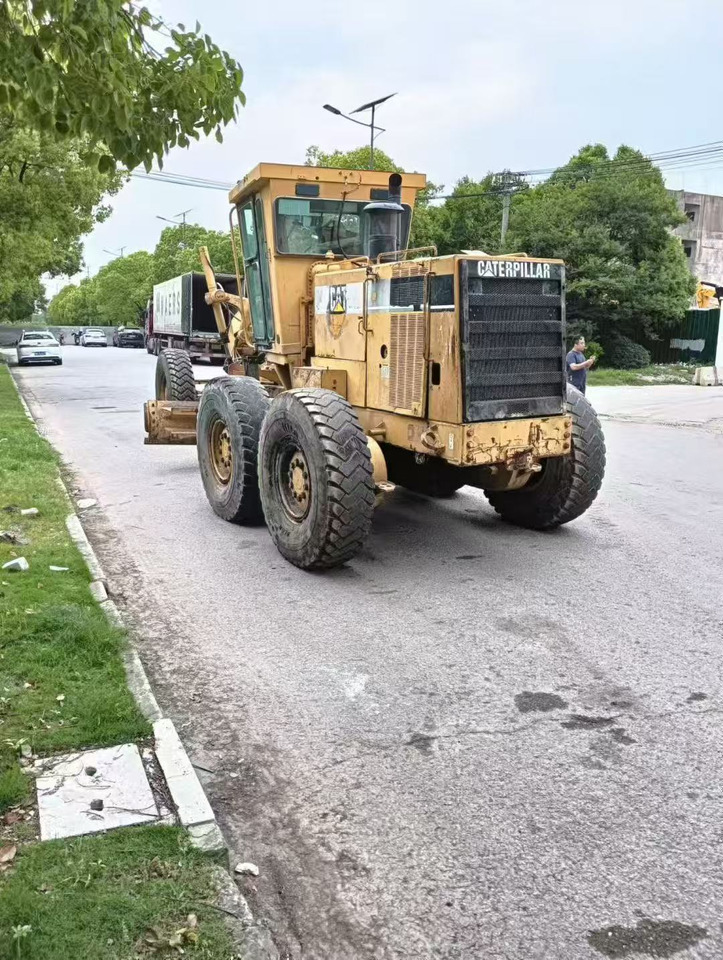 Caterpillar 14H, 140H Motor Grader Original Color CAT Machine - Grader: picture 3 Caterpillar 14H, 140H Motor Grader Original Color CAT Machine - Grader: picture 3