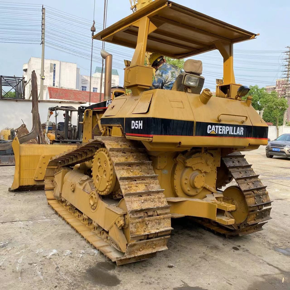 Caterpillar Bulldozer CAT D5H, D5K Cheap Japan Origin Bulldozer - Bulldozer: picture 5 Caterpillar Bulldozer CAT D5H, D5K Cheap Japan Origin Bulldozer - Bulldozer: picture 5