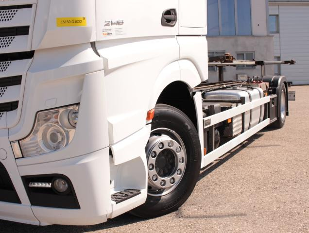 Mercedes-Benz Actros 1848 L - Container transporter/ Swap body truck: picture 3 Mercedes-Benz Actros 1848 L - Container transporter/ Swap body truck: picture 3