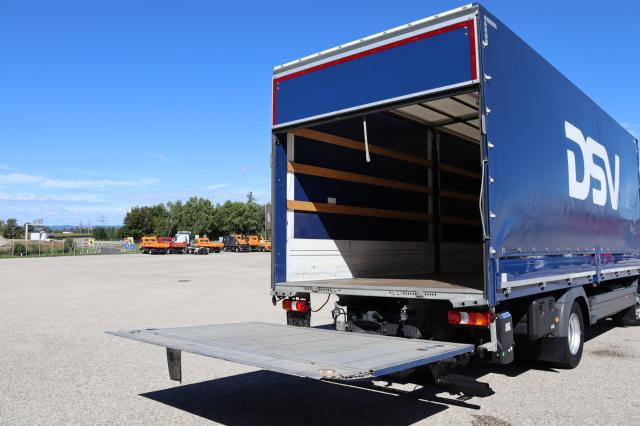 Curtainsider truck Mercedes-Benz Atego 1224 L: picture 6