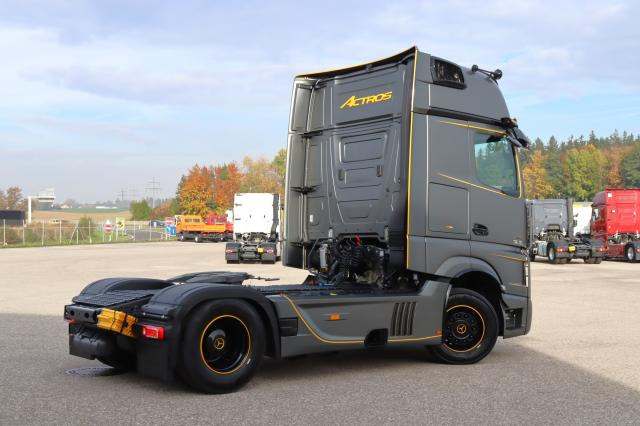 Mercedes-Benz Actros 1853LS EDITION - Tractor unit: picture 3 Mercedes-Benz Actros 1853LS EDITION - Tractor unit: picture 3