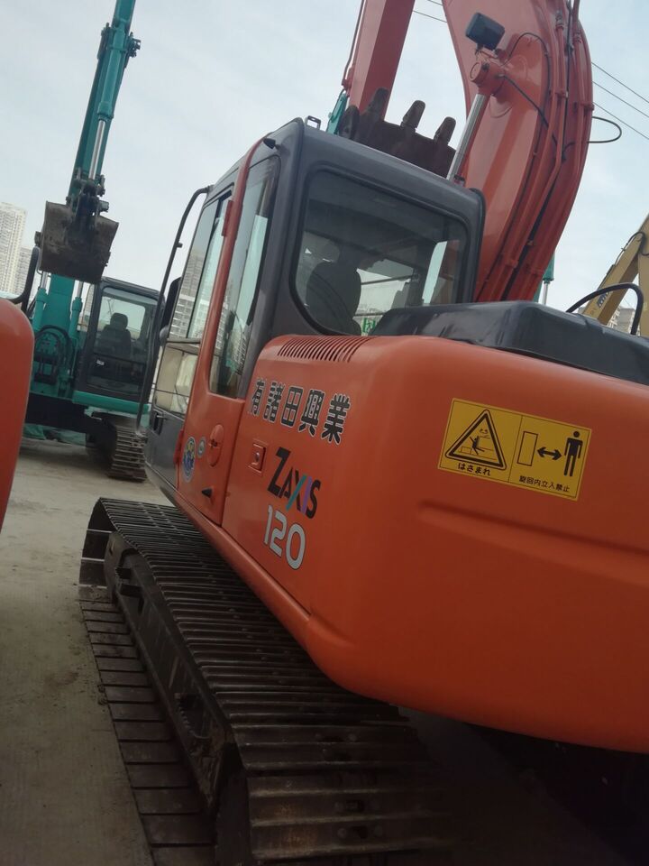 Hitachi ZX120 - Crawler excavator: picture 5 Hitachi ZX120 - Crawler excavator: picture 5