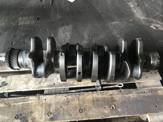 Liebherr Crankshaft D904/D914 - Crankshaft: picture 1 Liebherr Crankshaft D904/D914 - Crankshaft: picture 1
