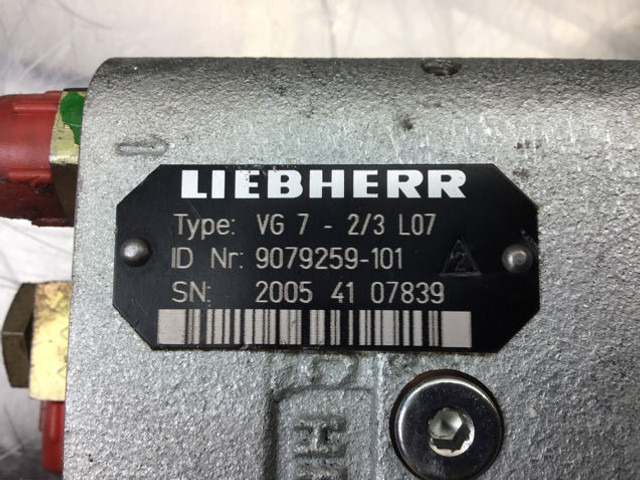 Liebherr Pilot Control Unit - Pedal: picture 4 Liebherr Pilot Control Unit - Pedal: picture 4