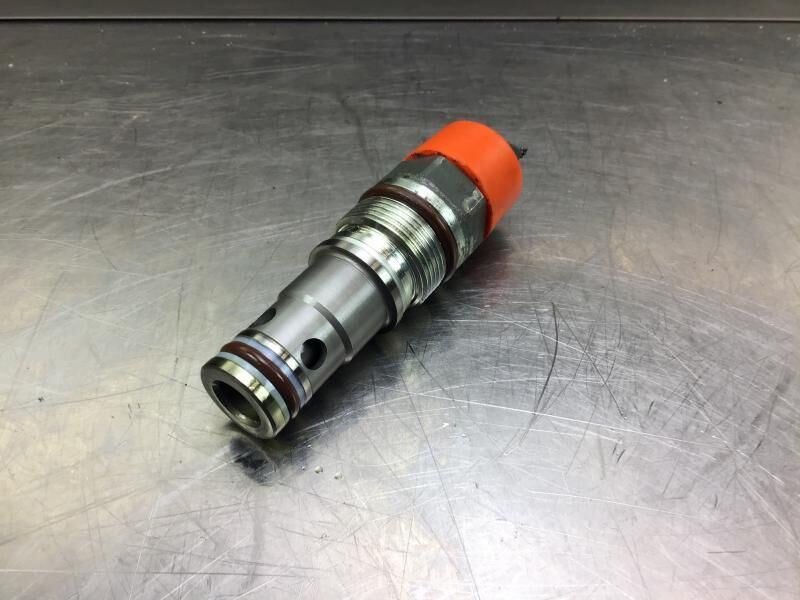 Liebherr R926 COMP / R926 K-LC / R922 Li / R922 LC / R926 LC / R922 NLC / R922 SLC / R922 XLC / R926 CL / R926 NLC / R926 SLC / R926 WLC - Valve: picture 3 Liebherr R926 COMP / R926 K-LC / R922 Li / R922 LC / R926 LC / R922 NLC / R922 SLC / R922 XLC / R926 CL / R926 NLC / R926 SLC / R926 WLC - Valve: picture 3