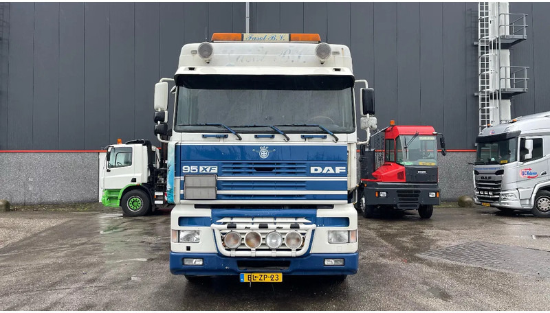 DAF XF 380 Manual HOLLAND TRUCK - Tractor unit: picture 3 DAF XF 380 Manual HOLLAND TRUCK - Tractor unit: picture 3
