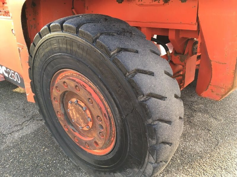 Diesel forklift Fantuzzi FDC250: picture 9 Diesel forklift Fantuzzi FDC250: picture 9