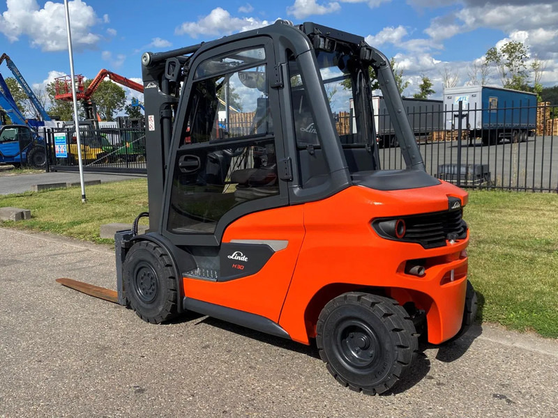 Linde H30D-01 - Diesel forklift: picture 5 Linde H30D-01 - Diesel forklift: picture 5