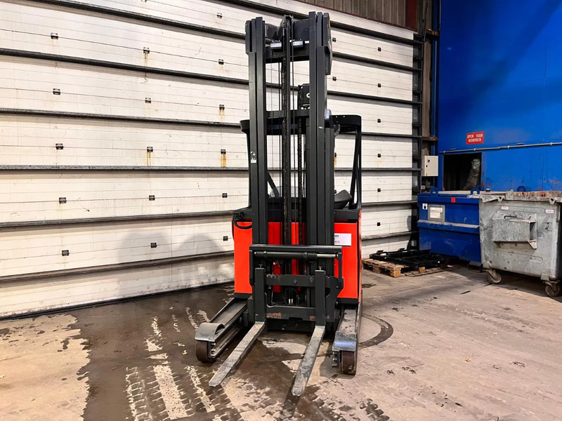 Linde R14-01 - Reach truck: picture 3 Linde R14-01 - Reach truck: picture 3