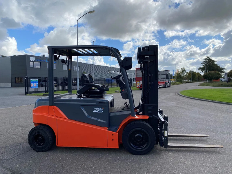 Toyota 8FBMT45 - Electric forklift: picture 3 Toyota 8FBMT45 - Electric forklift: picture 3
