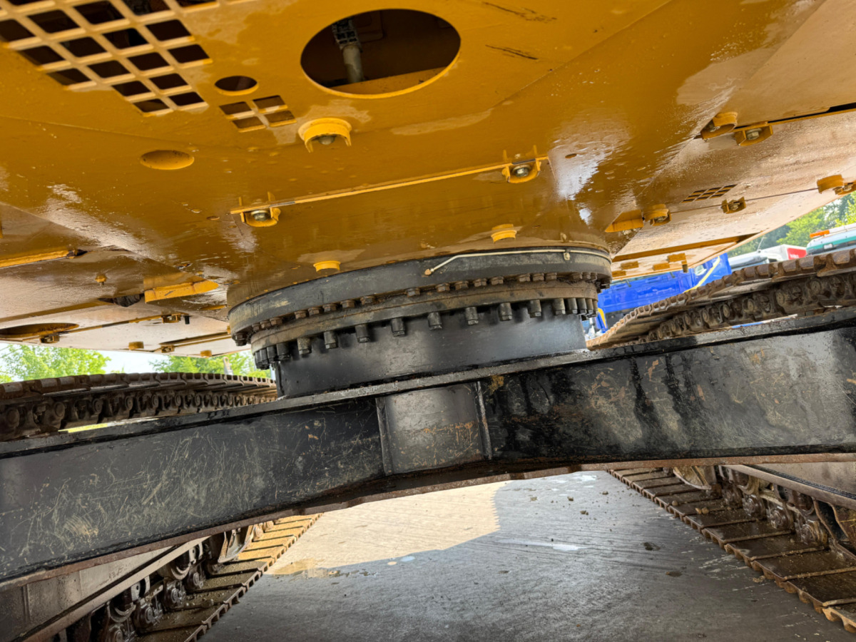 Lease a CATERPILLAR 323NG GPS 4x Schaufeln CATERPILLAR 323NG GPS 4x Schaufeln: picture 13