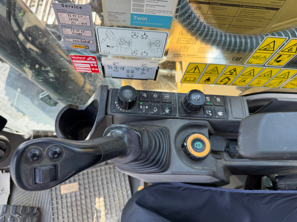 Lease a CATERPILLAR 323NG GPS 4x Schaufeln CATERPILLAR 323NG GPS 4x Schaufeln: picture 19