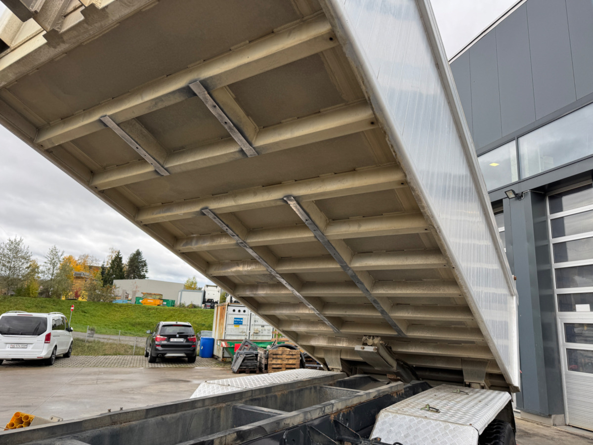 MERCEDES Actros 3248 8x4 Rückwärtskipper - Tipper: picture 3 MERCEDES Actros 3248 8x4 Rückwärtskipper - Tipper: picture 3