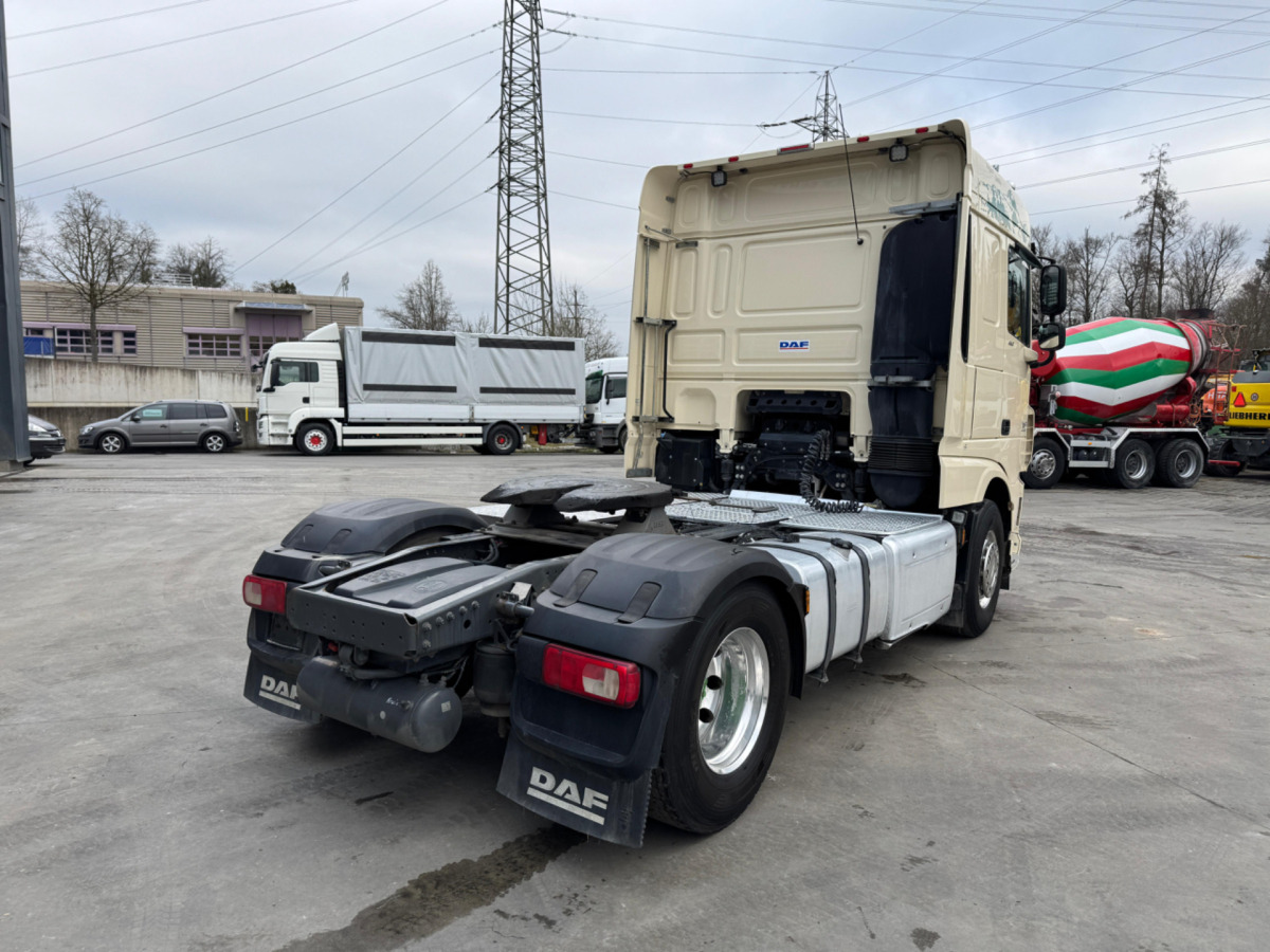 DAF XF460 4x2 - Tractor unit: picture 5 DAF XF460 4x2 - Tractor unit: picture 5