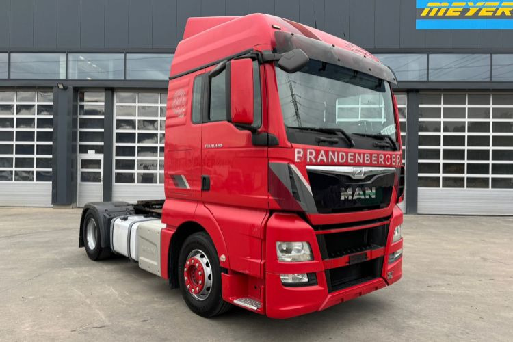 MAN TGX 18.440 4x2 - Tractor unit: picture 3 MAN TGX 18.440 4x2 - Tractor unit: picture 3
