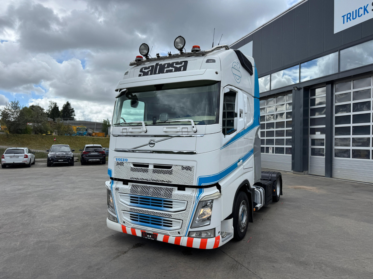 VOLVO FH-460 4x2 Mega Verstellbare Sattelkupplung - Tractor unit: picture 1 VOLVO FH-460 4x2 Mega Verstellbare Sattelkupplung - Tractor unit: picture 1