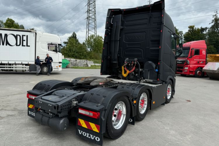 Volvo FH-500 TC 6x2 - Tractor unit: picture 5 Volvo FH-500 TC 6x2 - Tractor unit: picture 5