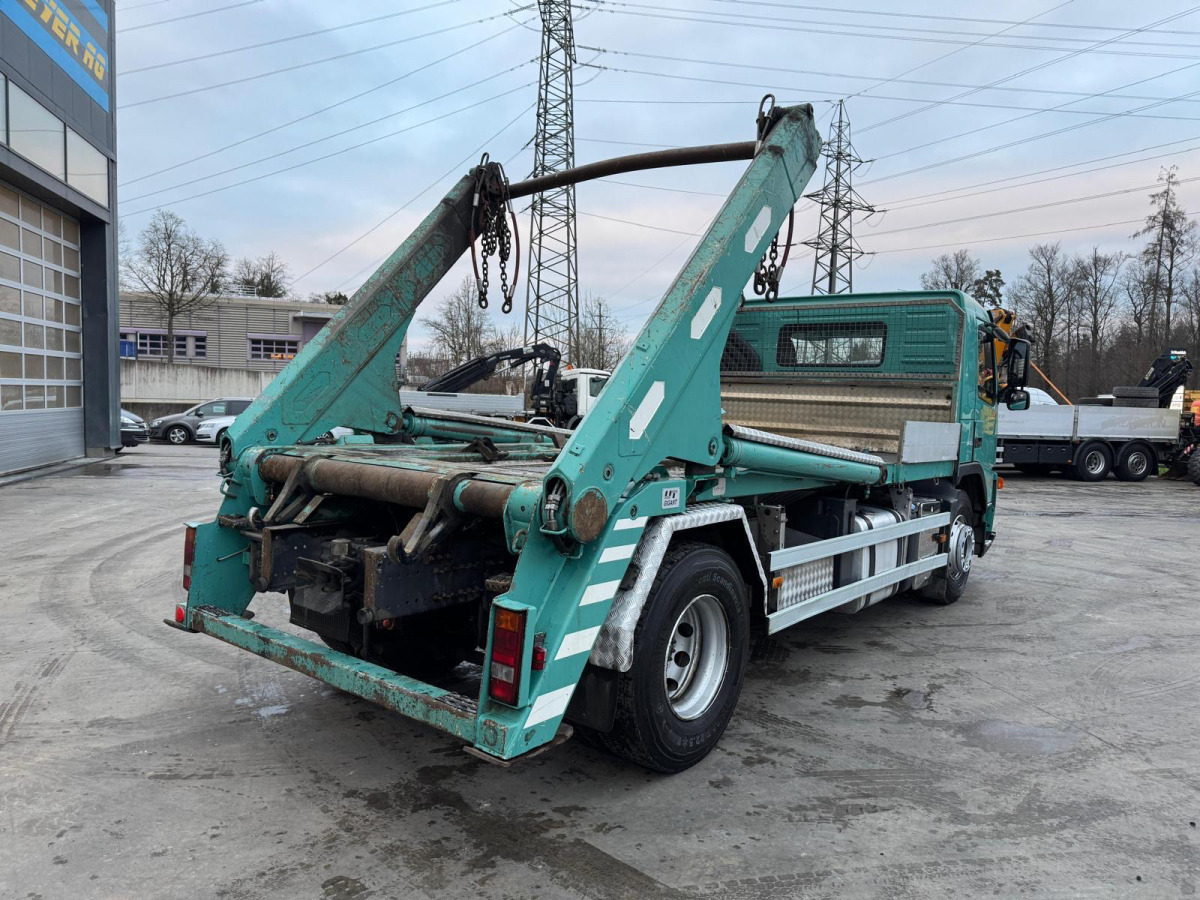 VOLVO FM-400 4x2 UT GIGANT 18T - Skip loader truck: picture 5 VOLVO FM-400 4x2 UT GIGANT 18T - Skip loader truck: picture 5
