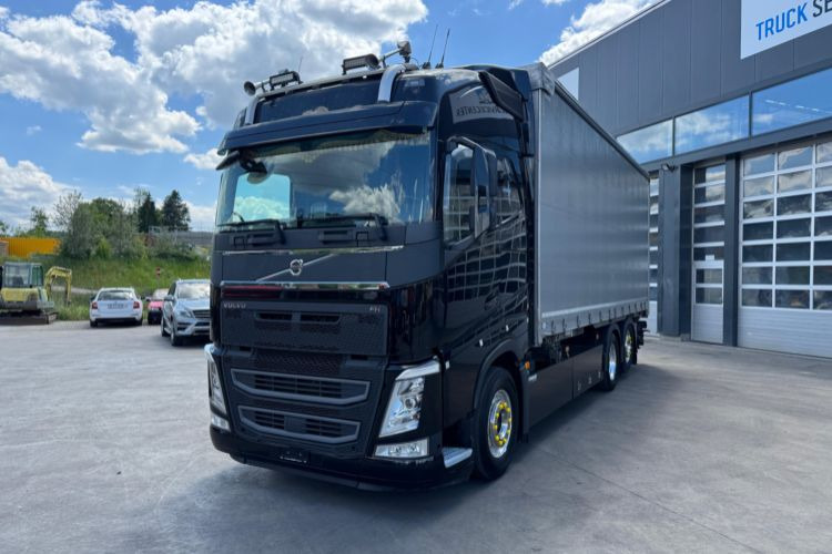 Volvo FH-540 6x2 - Curtainsider truck: picture 1 Volvo FH-540 6x2 - Curtainsider truck: picture 1