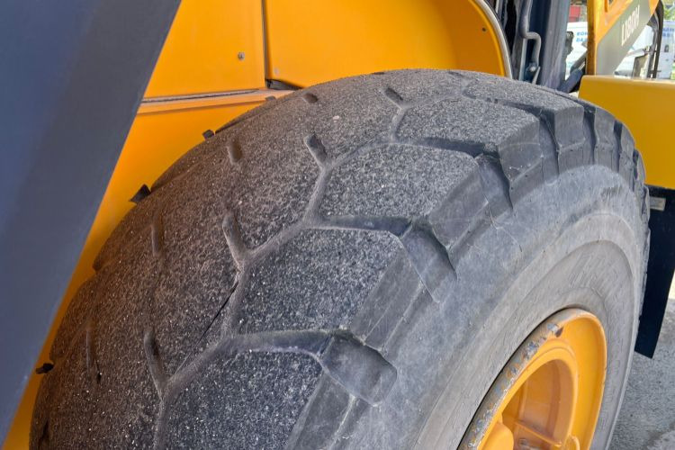 Volvo L180H - Wheel loader: picture 3 Volvo L180H - Wheel loader: picture 3