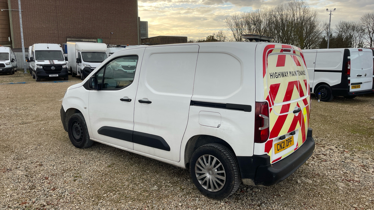 CITROEN BERLINGO 650 1.5 BLUEHDI 75PS - Small van: picture 3 CITROEN BERLINGO 650 1.5 BLUEHDI 75PS - Small van: picture 3